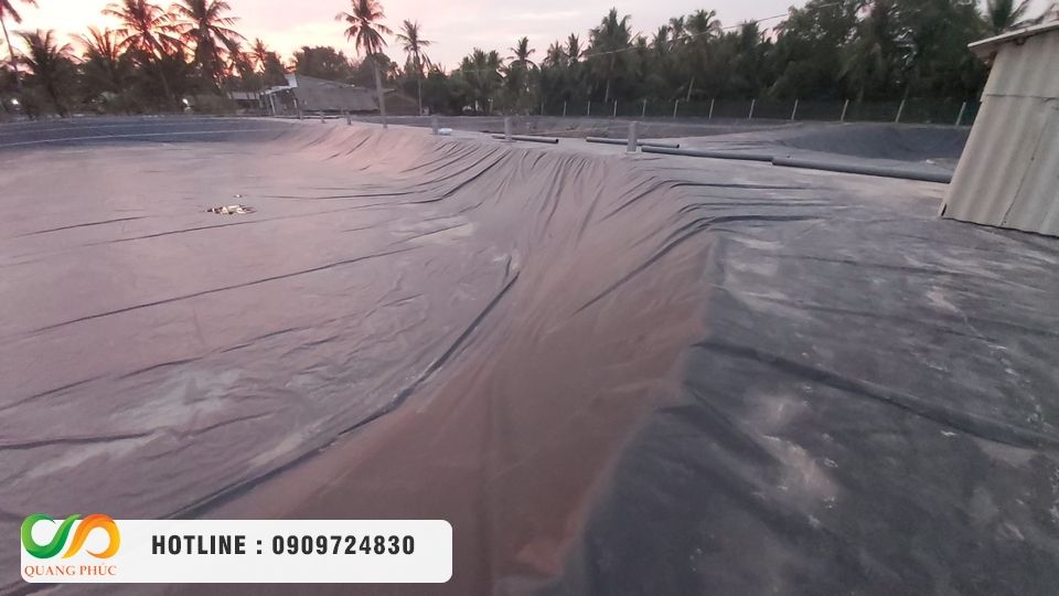 Chọn mua màng chống thấm HDPE, thi công bạt HDPE chọn Môi Trường Quang Phúc