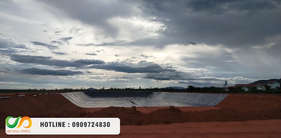 Chọn mua màng chống thấm HDPE, thi công bạt HDPE chọn Môi Trường Quang Phúc