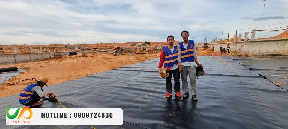 Chọn mua màng chống thấm HDPE, thi công bạt HDPE chọn Môi Trường Quang Phúc