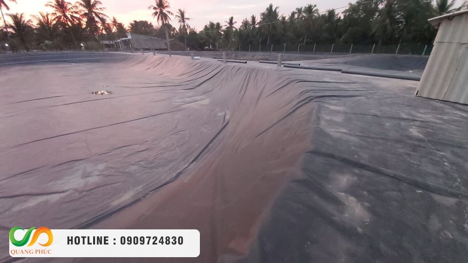 Chọn mua màng chống thấm HDPE, thi công bạt HDPE chọn Môi Trường Quang Phúc