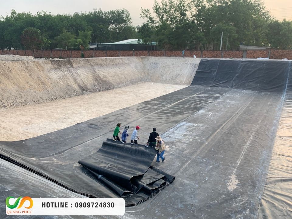 Chọn mua màng chống thấm HDPE, thi công bạt HDPE chọn Môi Trường Quang Phúc