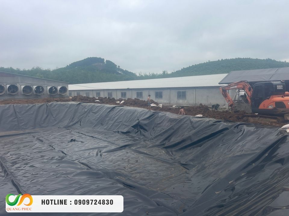 Chọn mua màng chống thấm HDPE, thi công bạt HDPE chọn Môi Trường Quang Phúc