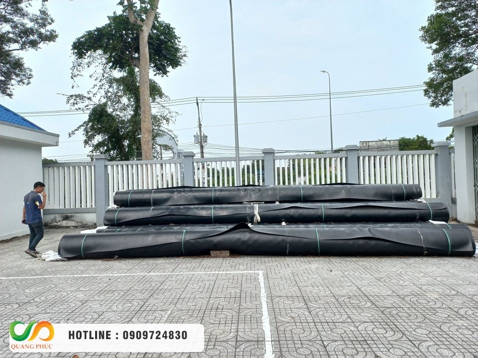 Chọn mua màng chống thấm HDPE, thi công bạt HDPE chọn Môi Trường Quang Phúc