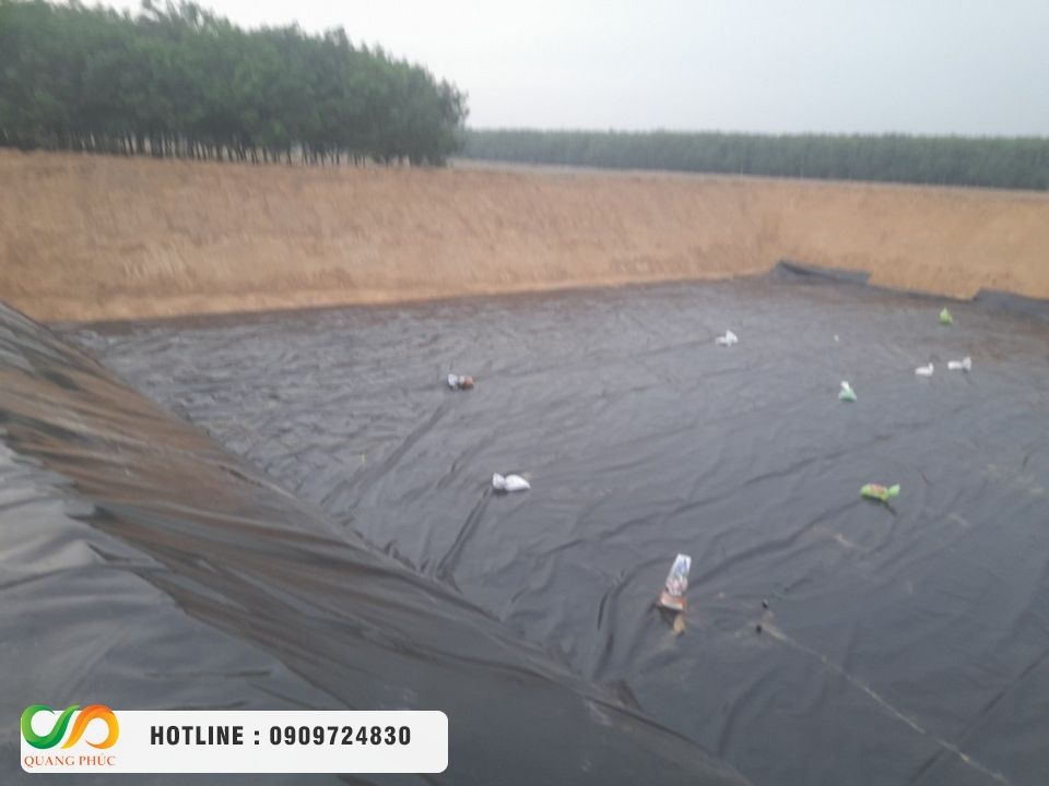 Chọn mua màng chống thấm HDPE, thi công bạt HDPE chọn Môi Trường Quang Phúc