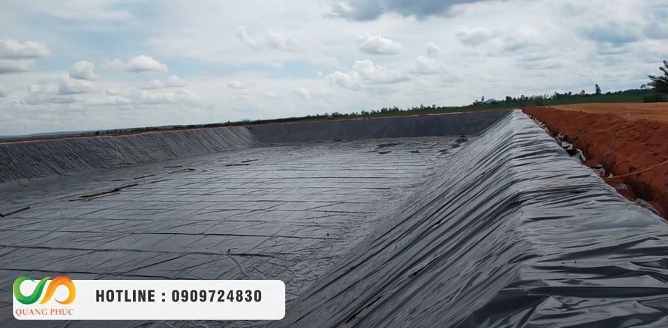 Bạt HDPE và bạt PVC là gì? Cái nhìn tổng quan cho người mới bắt đầu