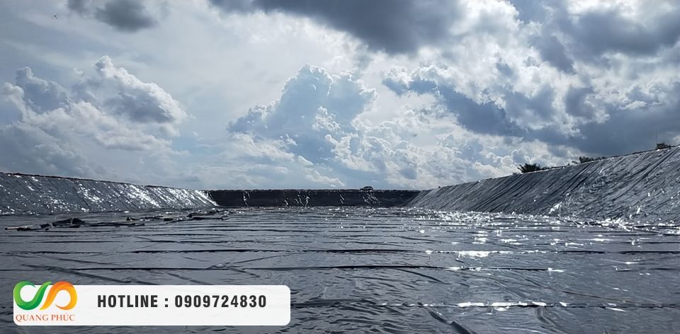 Chọn mua màng chống thấm HDPE, thi công bạt HDPE chọn Môi Trường Quang Phúc