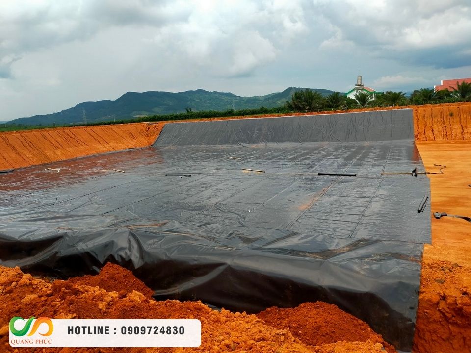 Chọn mua màng chống thấm HDPE, thi công bạt HDPE chọn Môi Trường Quang Phúc
